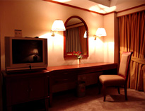 one and two bedroom corner suites in century park